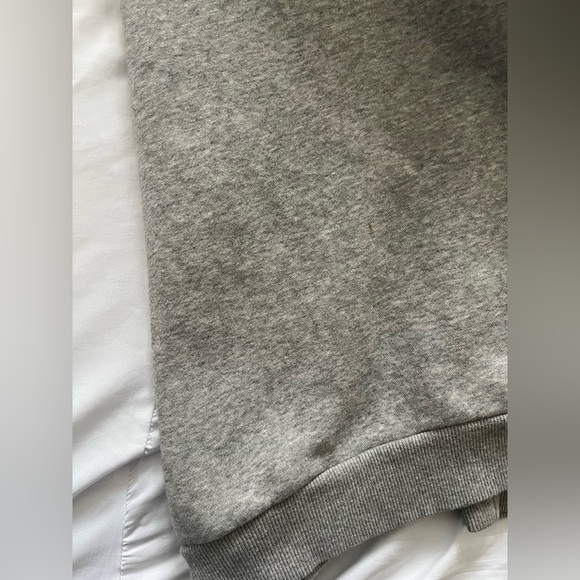 Adidas Men's Essentials Fleece 3-Stripes Sweatshirt Grey/Black
Size M - Picture 11 of 11